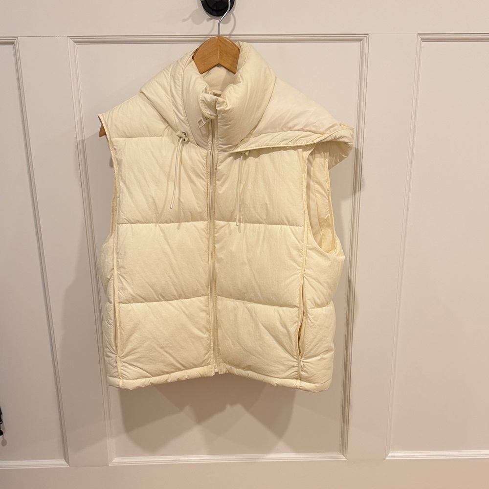 Zara Off-White Puffer Vest